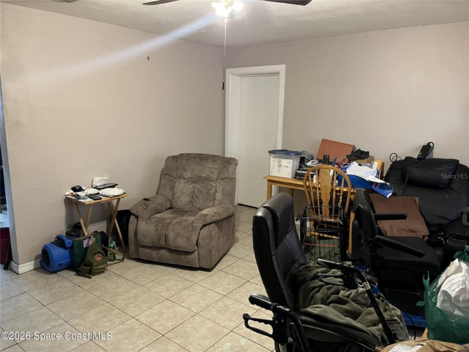 Image 10 of 10 For 1380 Shelly Place