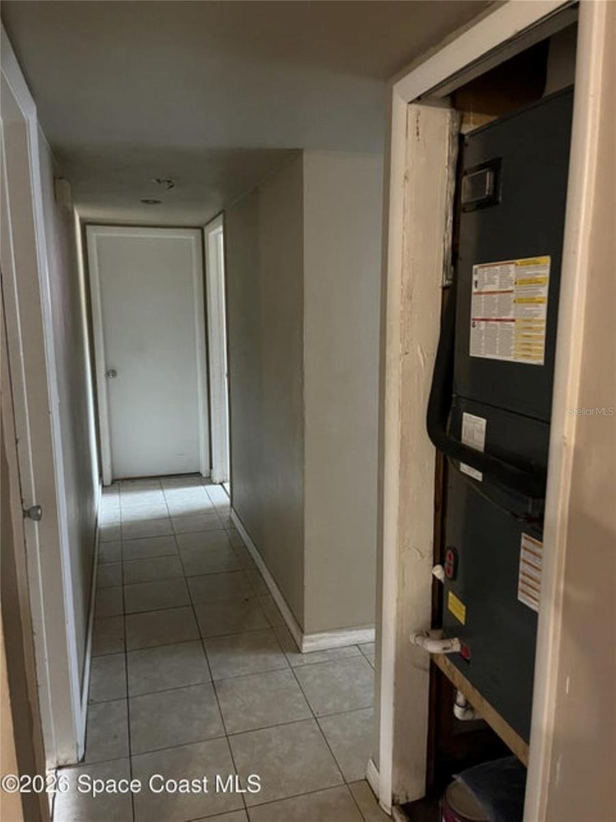 Image 5 of 10 For 1380 Shelly Place