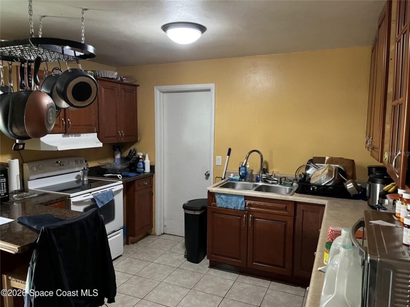 Image 7 of 10 For 1380 Shelly Place