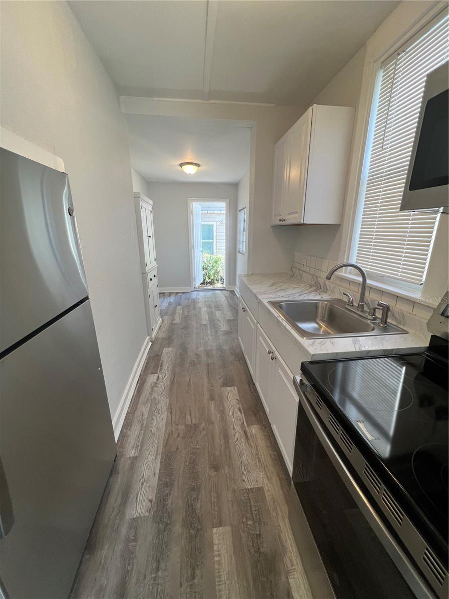 Image 2 of 12 For 209 Taylor Avenue 1