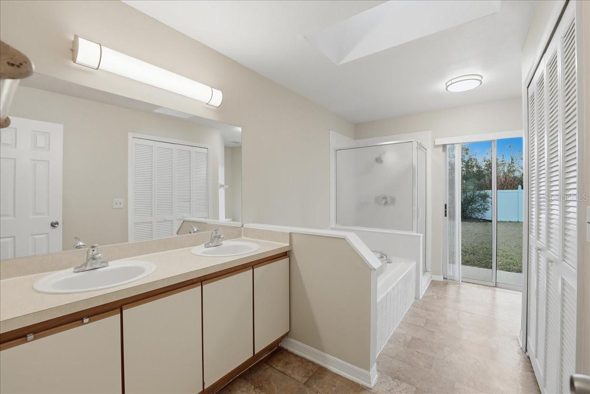 Image 10 of 15 For 1033 Catfish Creek Court