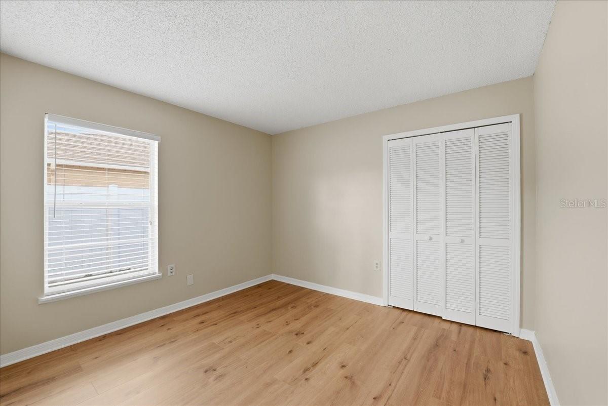 Image 11 of 15 For 1033 Catfish Creek Court