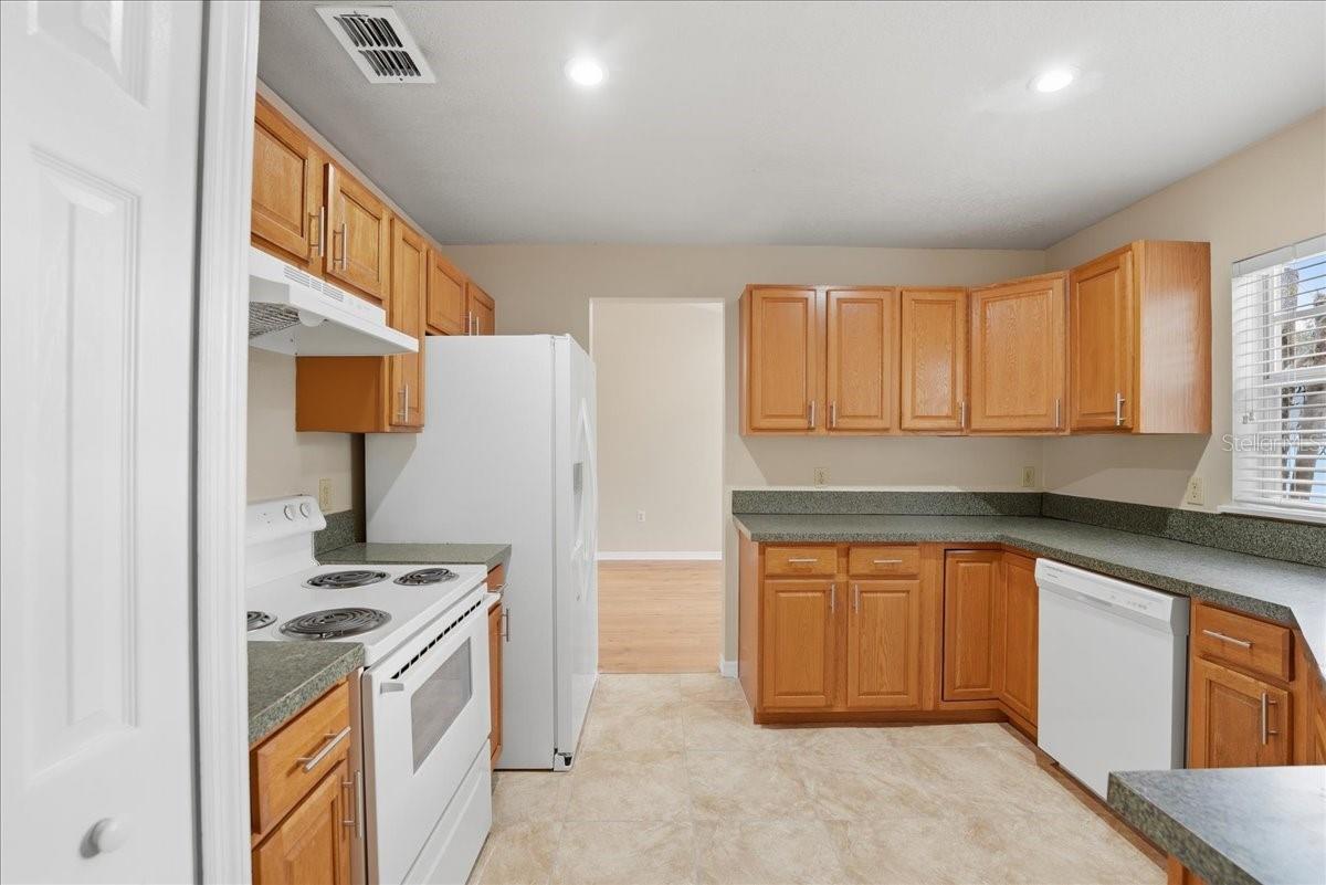 Image 7 of 15 For 1033 Catfish Creek Court