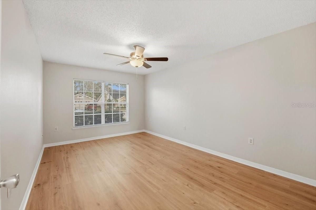 Image 9 of 15 For 1033 Catfish Creek Court