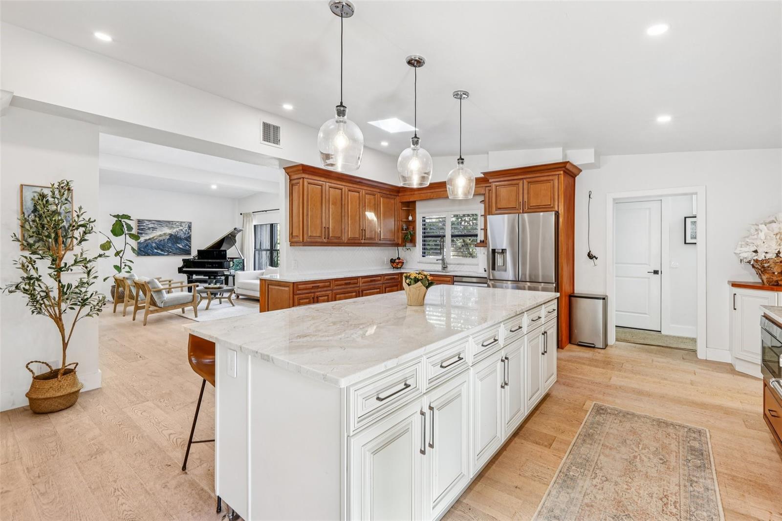 Image 23 of 64 For 1016 Howell Branch Road