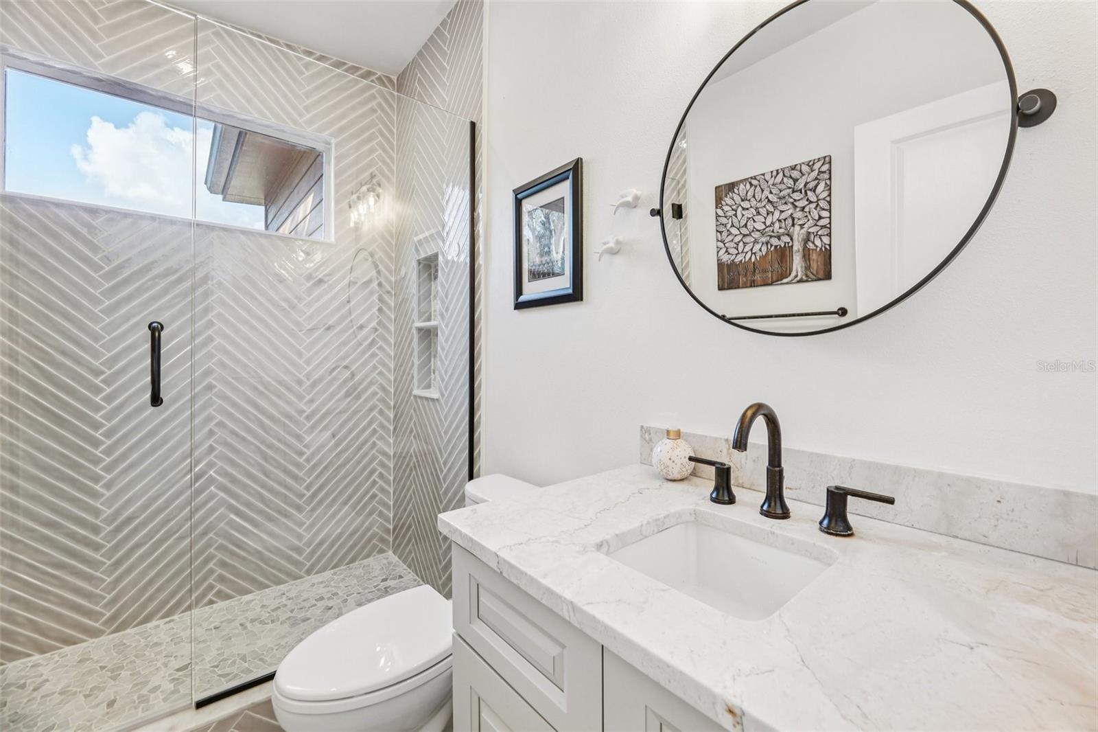 Image 40 of 64 For 1016 Howell Branch Road