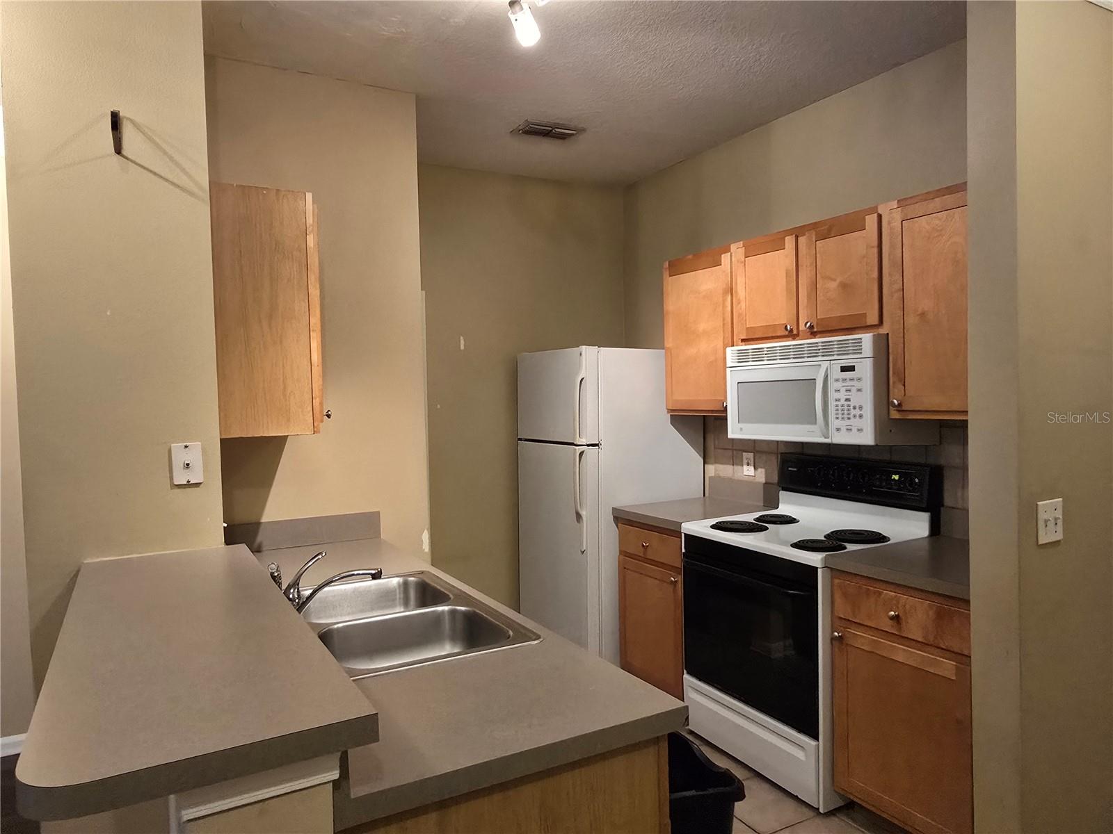 Image 10 of 38 For 4207 Dale Mabry Highway 8211