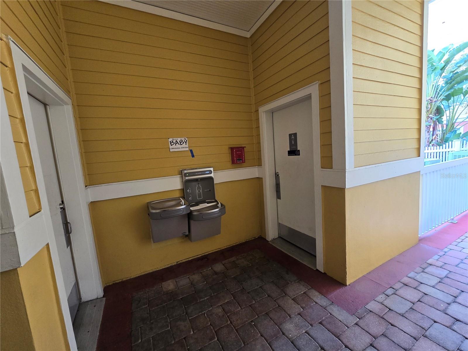 Image 34 of 38 For 4207 Dale Mabry Highway 8211