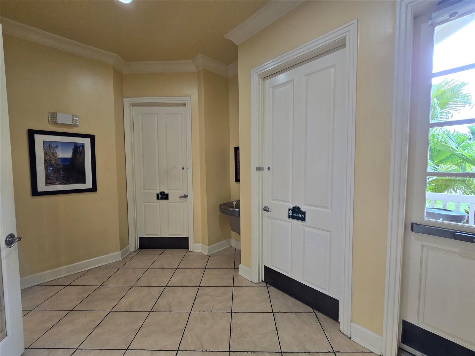 Image 36 of 38 For 4207 Dale Mabry Highway 8211