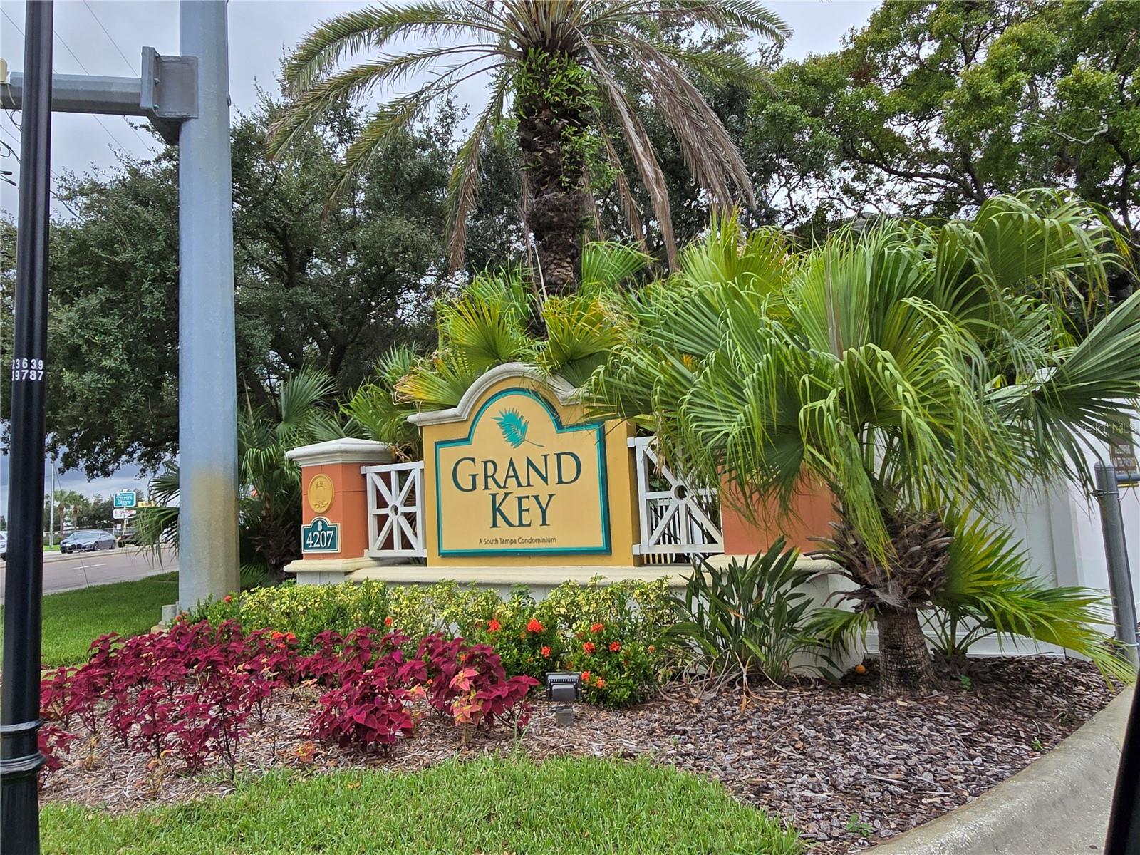 Image 37 of 38 For 4207 Dale Mabry Highway 8211