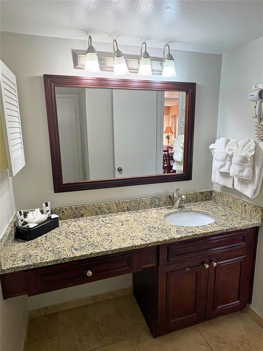 Image 10 of 22 For 6324 Parc Corniche Drive 1313