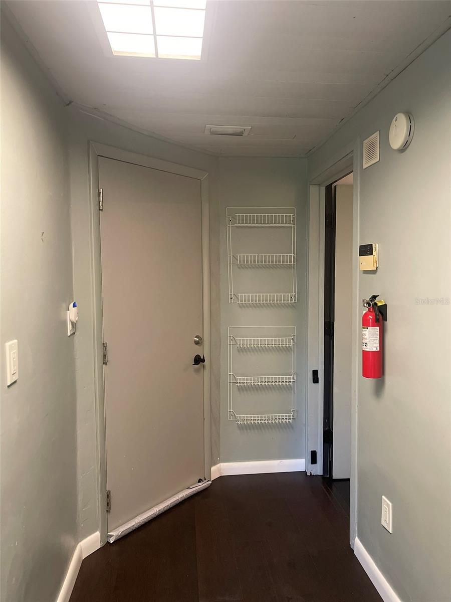 Image 17 of 18 For 10140 Lake Louisa Road A