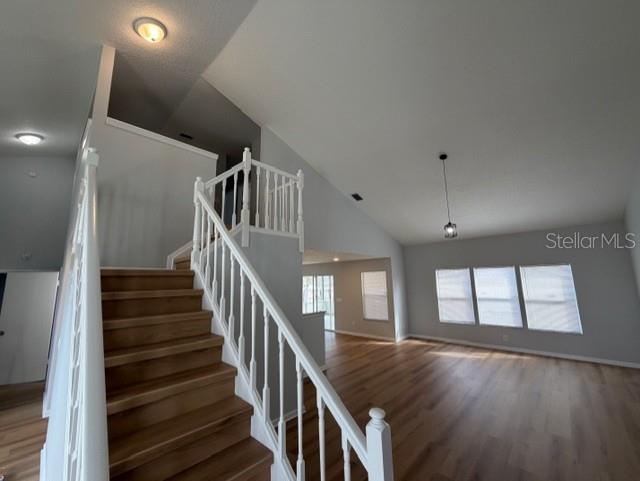 Image 4 of 24 For 6812 Moorhen Circle