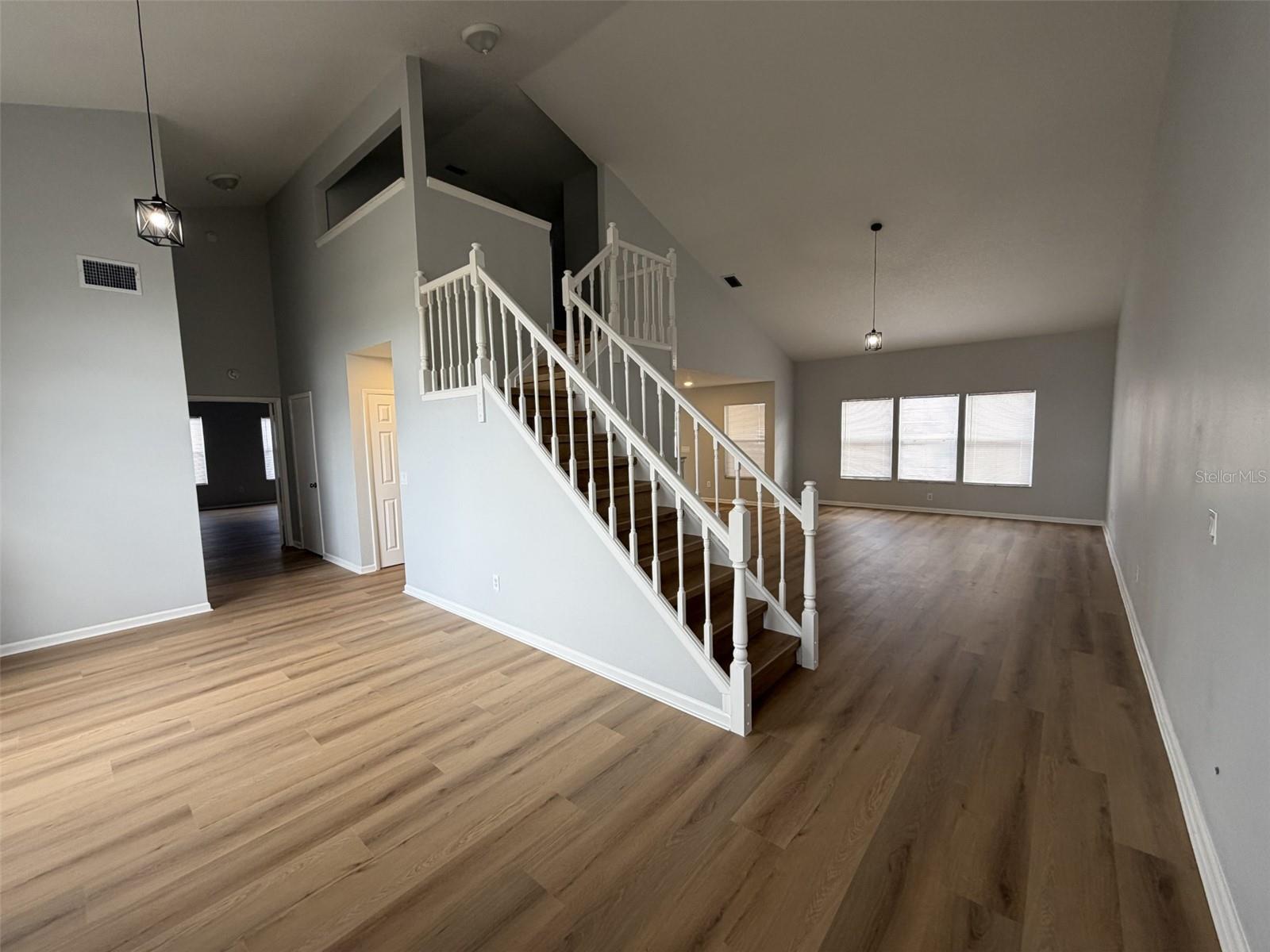 Image 5 of 24 For 6812 Moorhen Circle