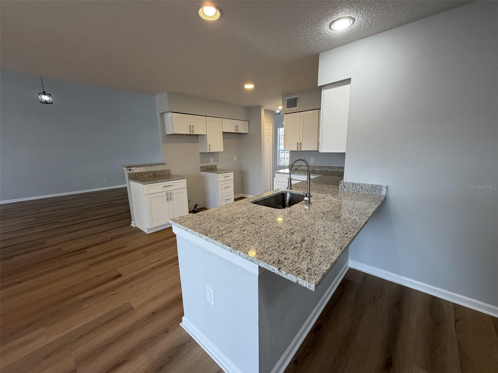 Image 7 of 24 For 6812 Moorhen Circle