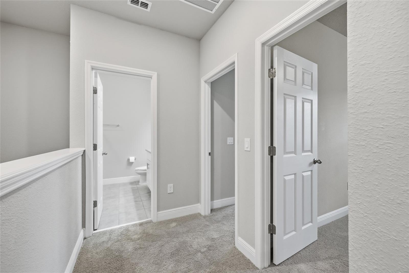 Image 17 of 31 For 2228 Shadowland Loop