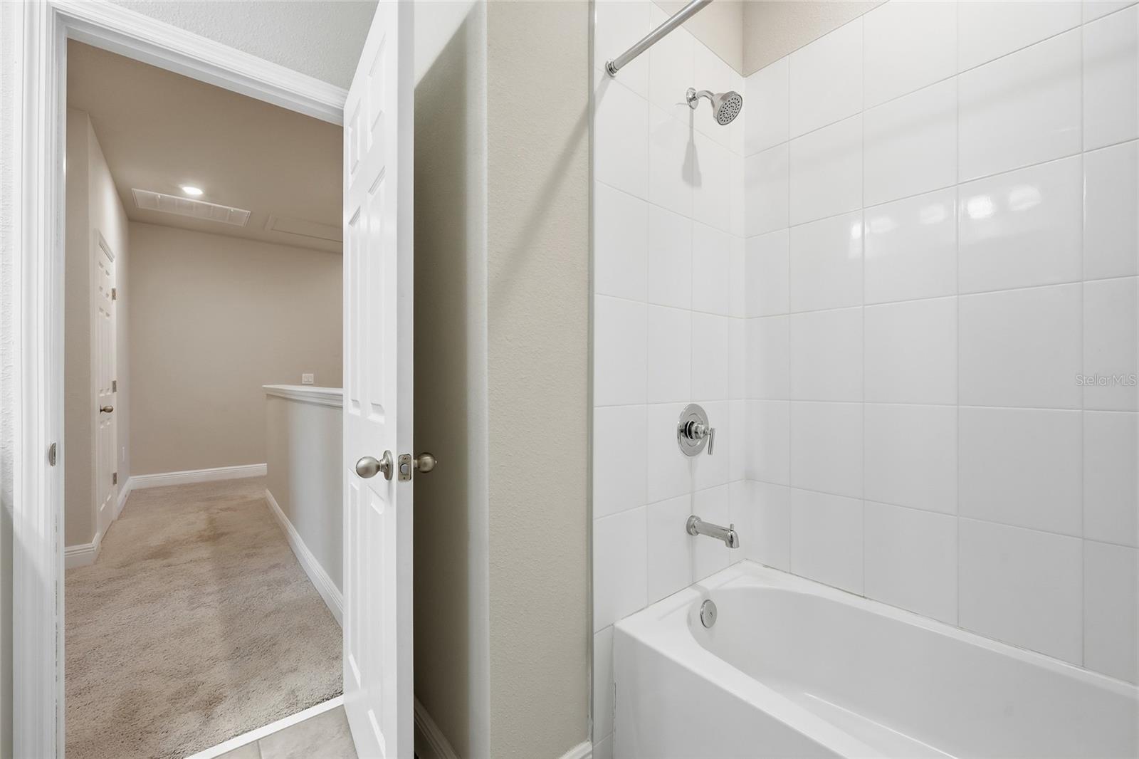 Image 19 of 31 For 2228 Shadowland Loop