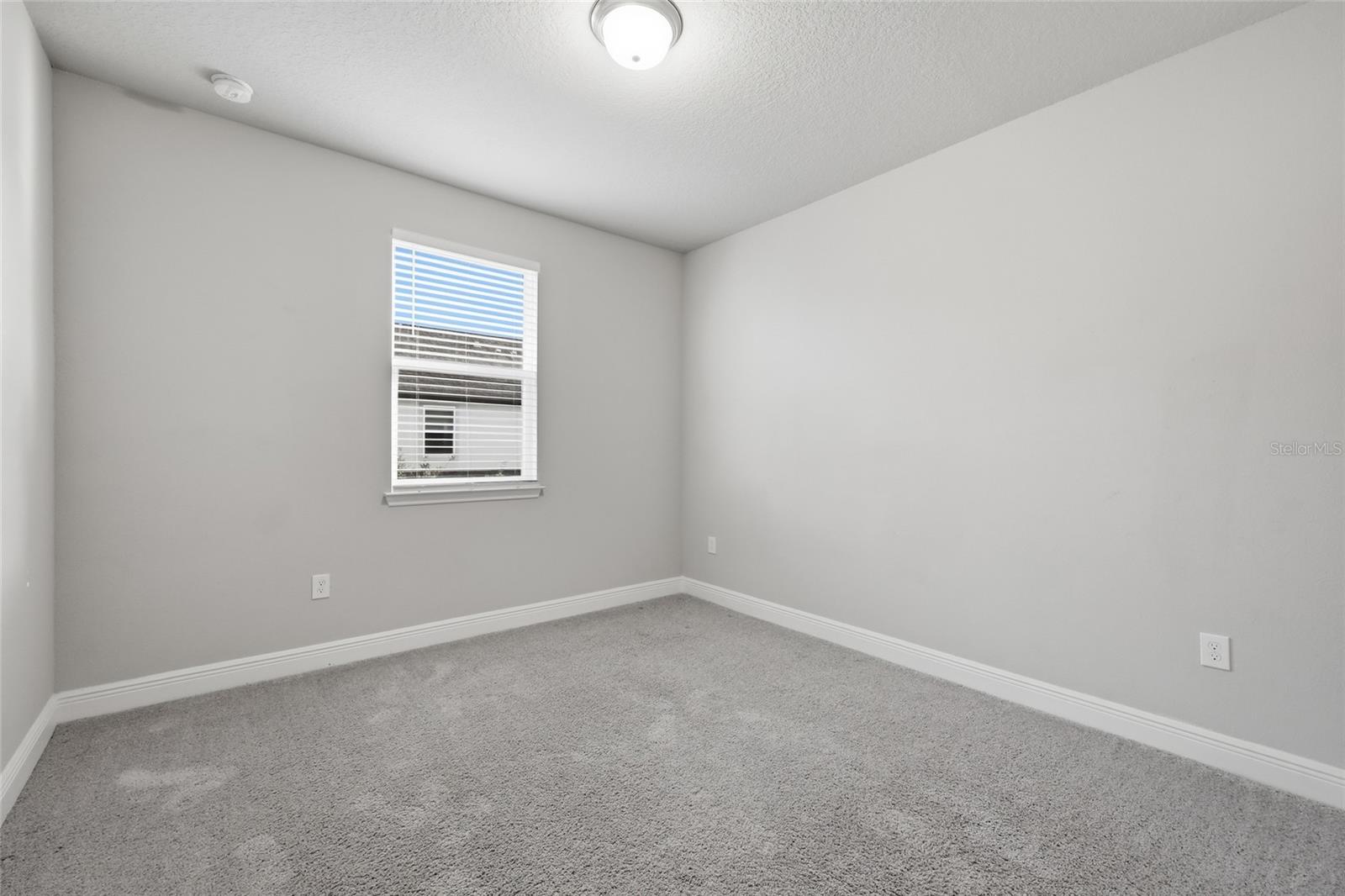 Image 25 of 31 For 2228 Shadowland Loop