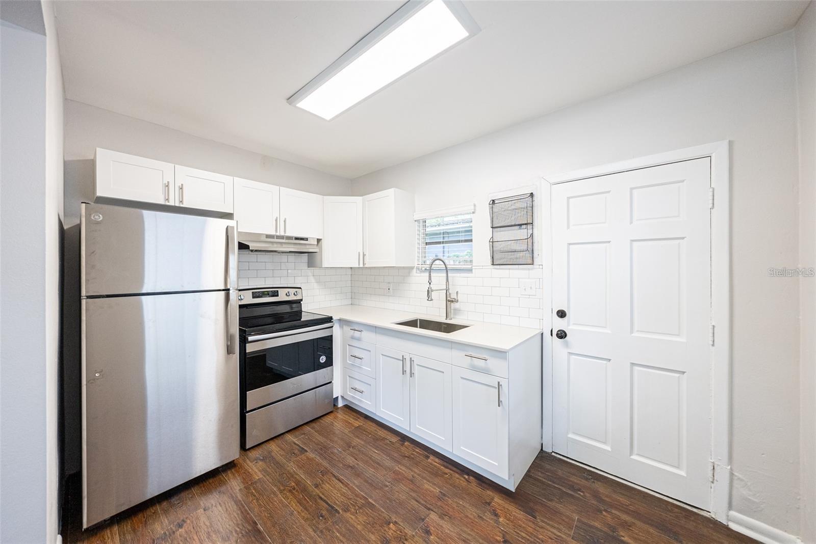 Image 2 of 23 For 1115 Mills Avenue