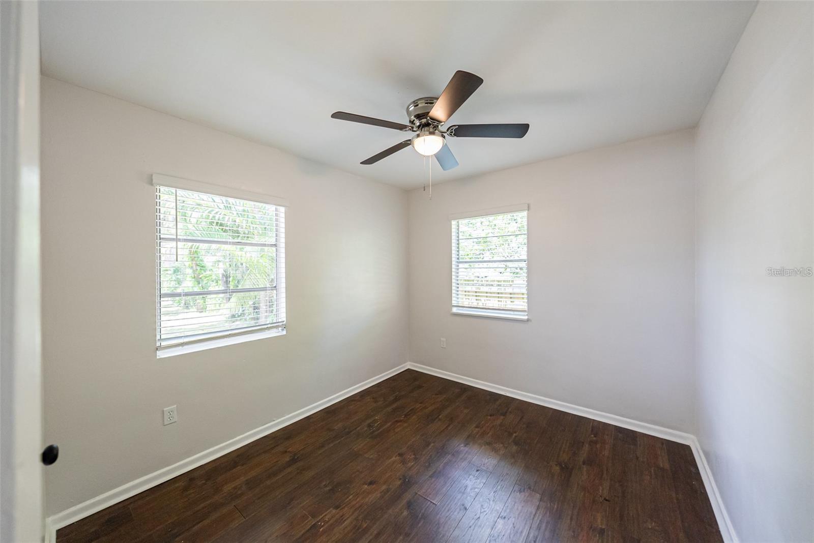 Image 9 of 23 For 1115 Mills Avenue