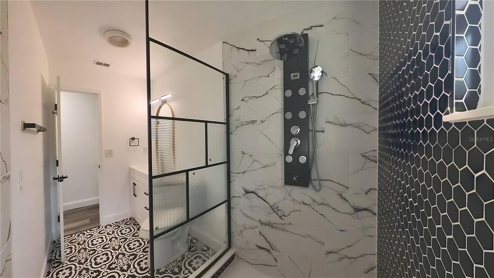 Image 10 of 19 For 216 Jean Street