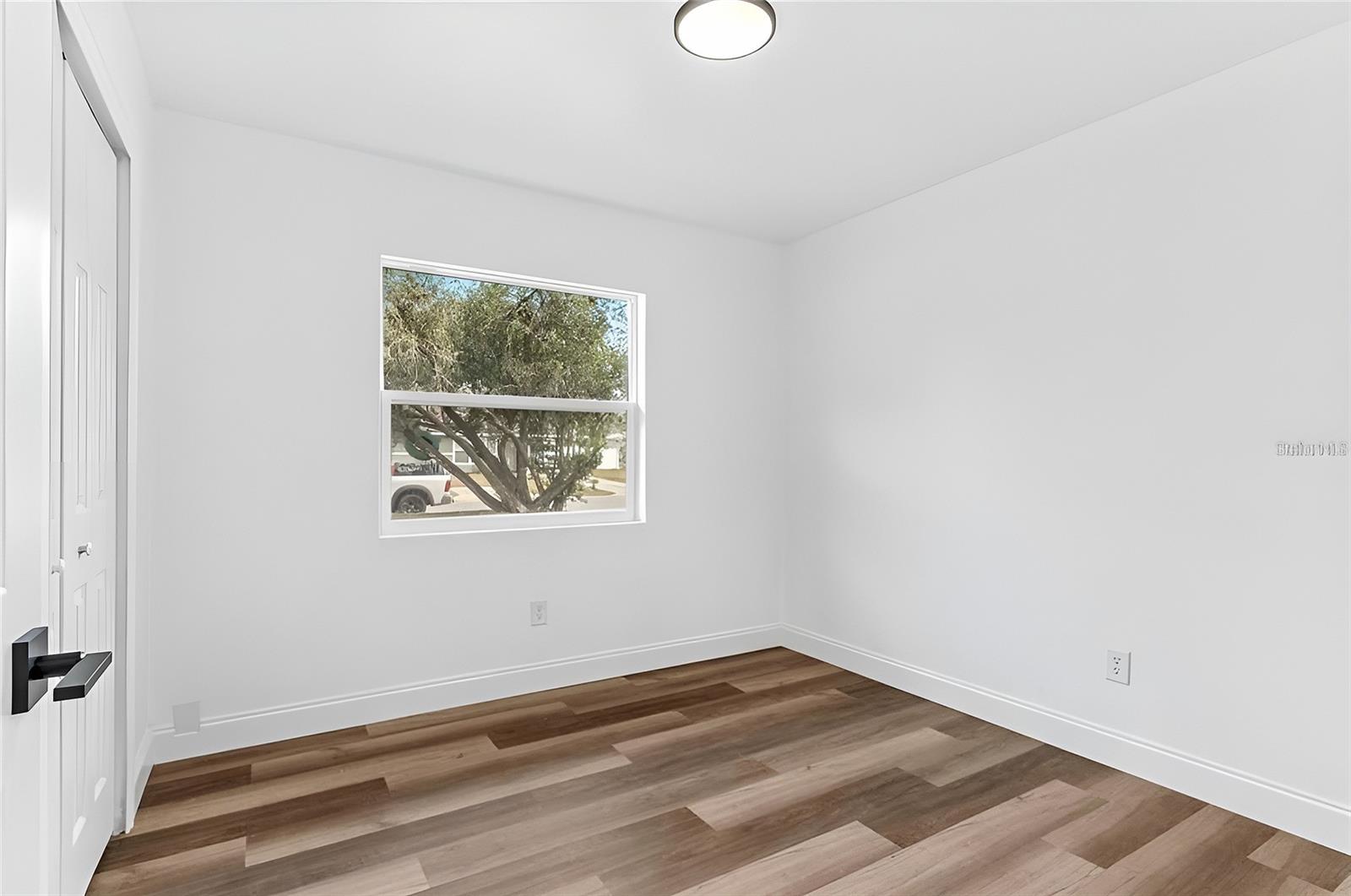 Image 7 of 19 For 216 Jean Street