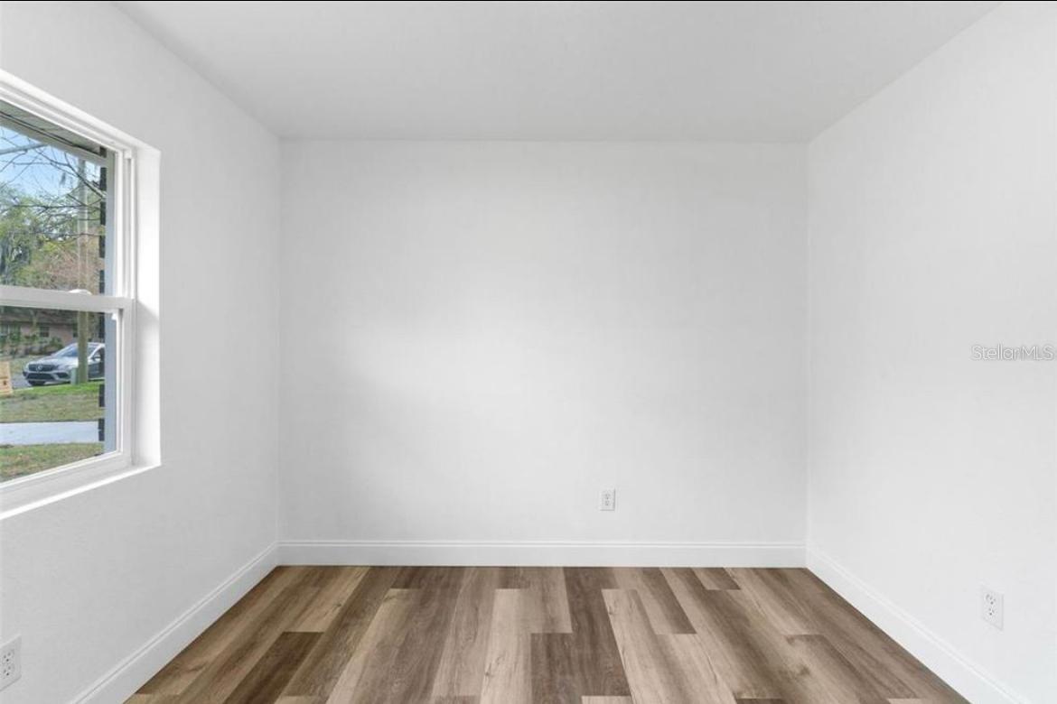 Image 8 of 19 For 216 Jean Street