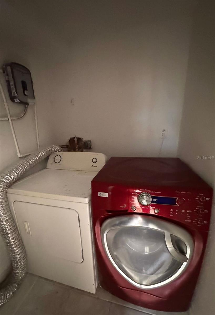 Image 12 of 14 For 1908 Lake Atriums Circle 104