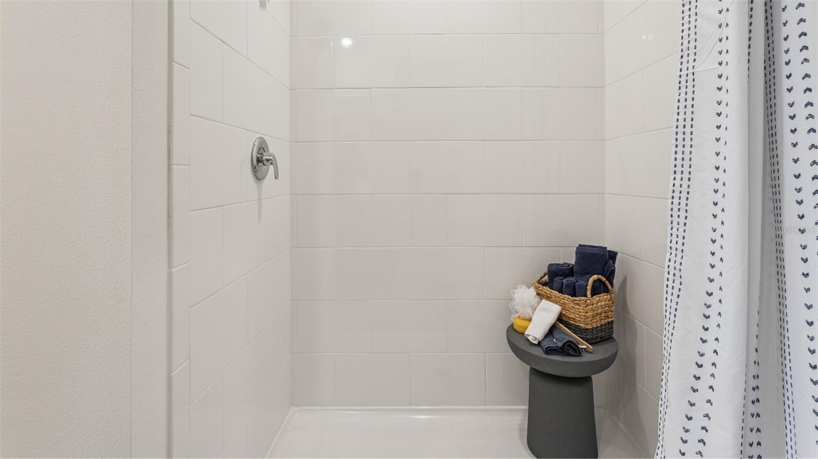 Image 18 of 24 For 5271 Hayloft Drive