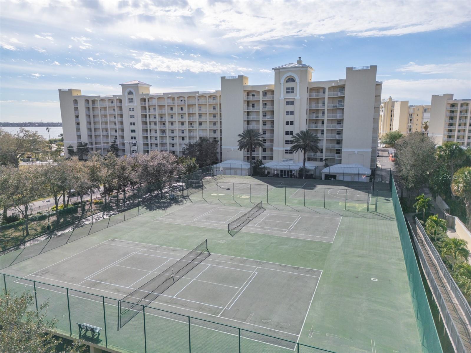 Image 22 of 47 For 134 Starboard Lane 402