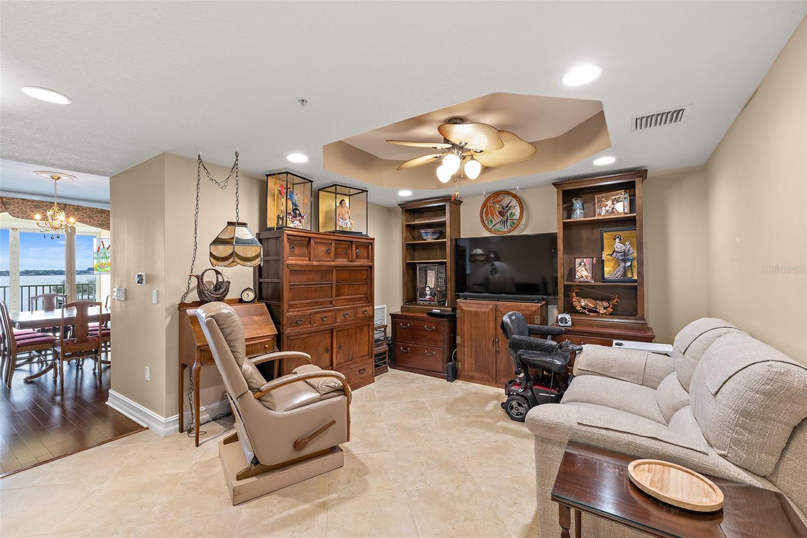 Image 33 of 47 For 134 Starboard Lane 402