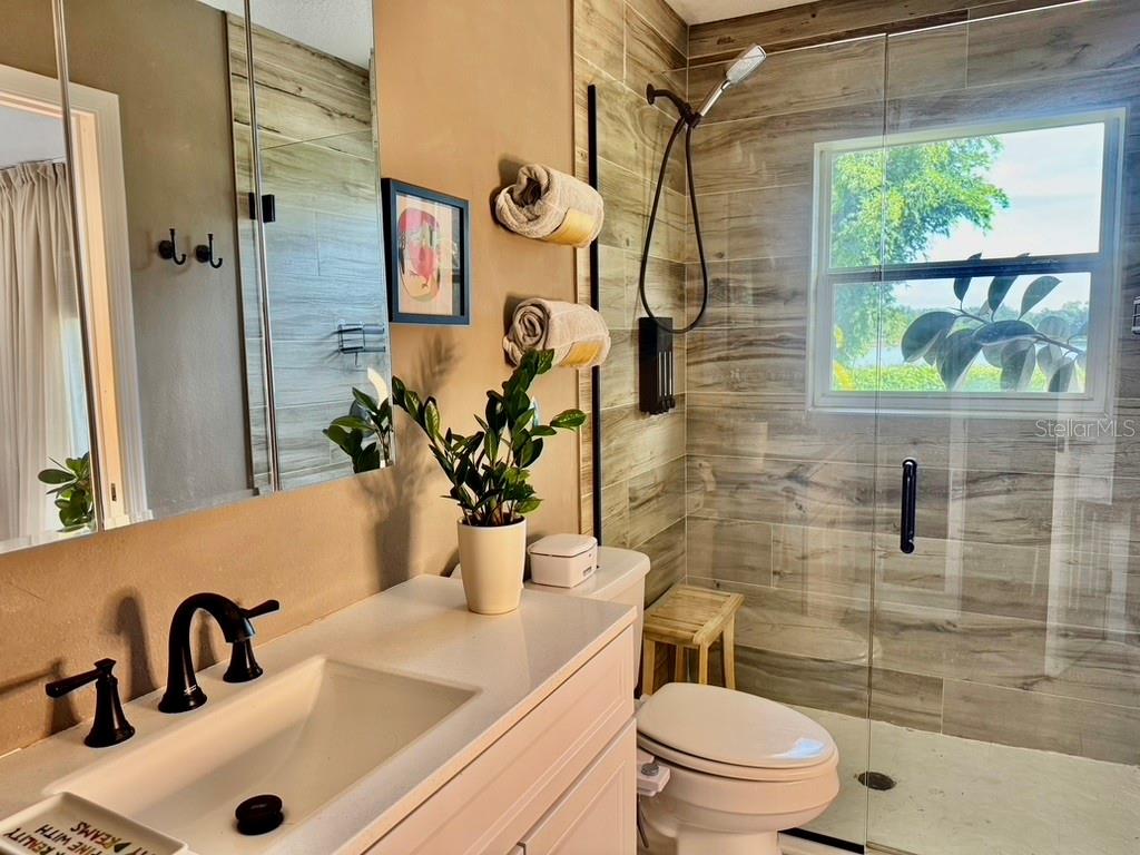 Image 13 of 87 For 1815 Barker Drive