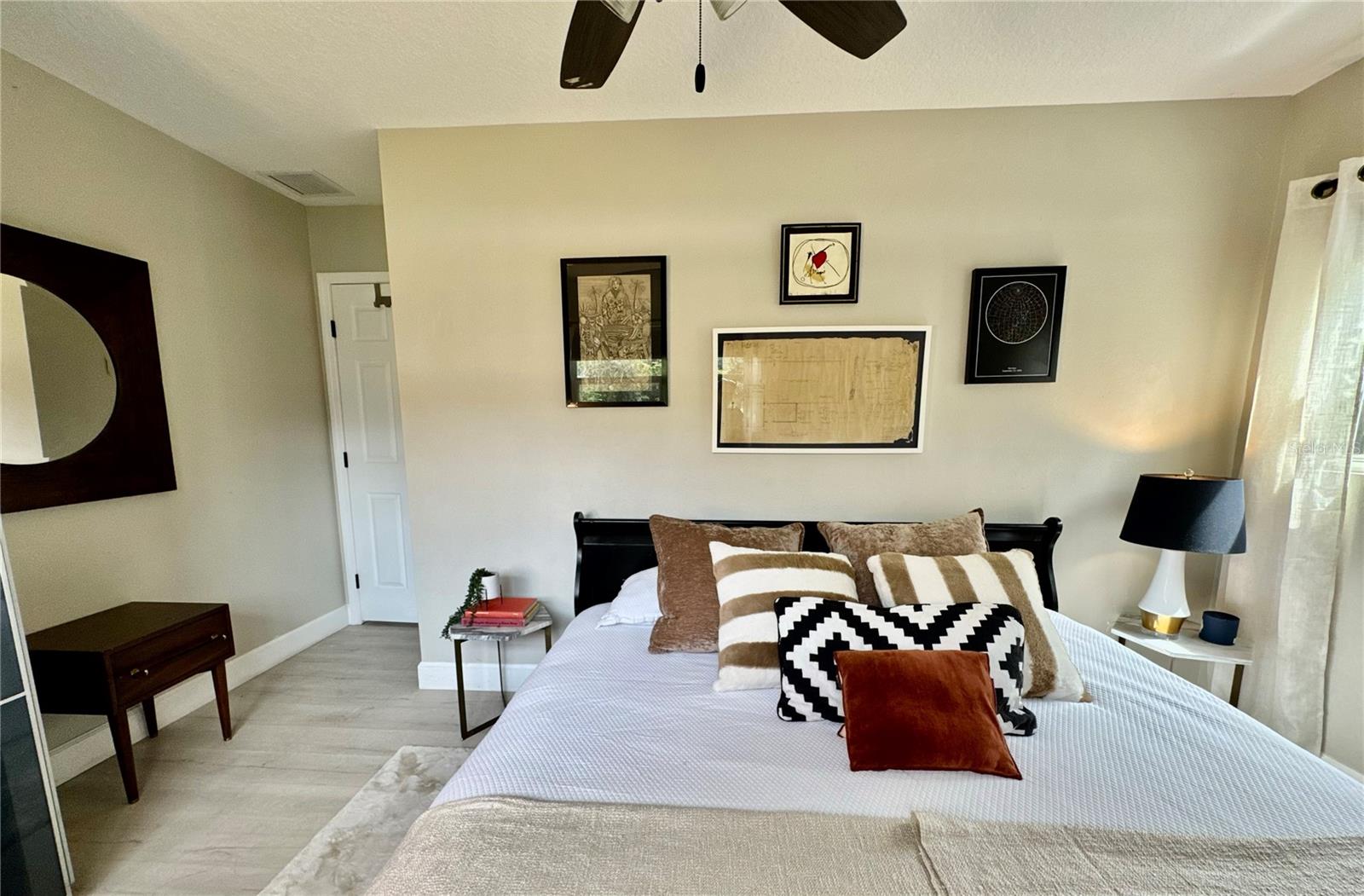 Image 19 of 87 For 1815 Barker Drive