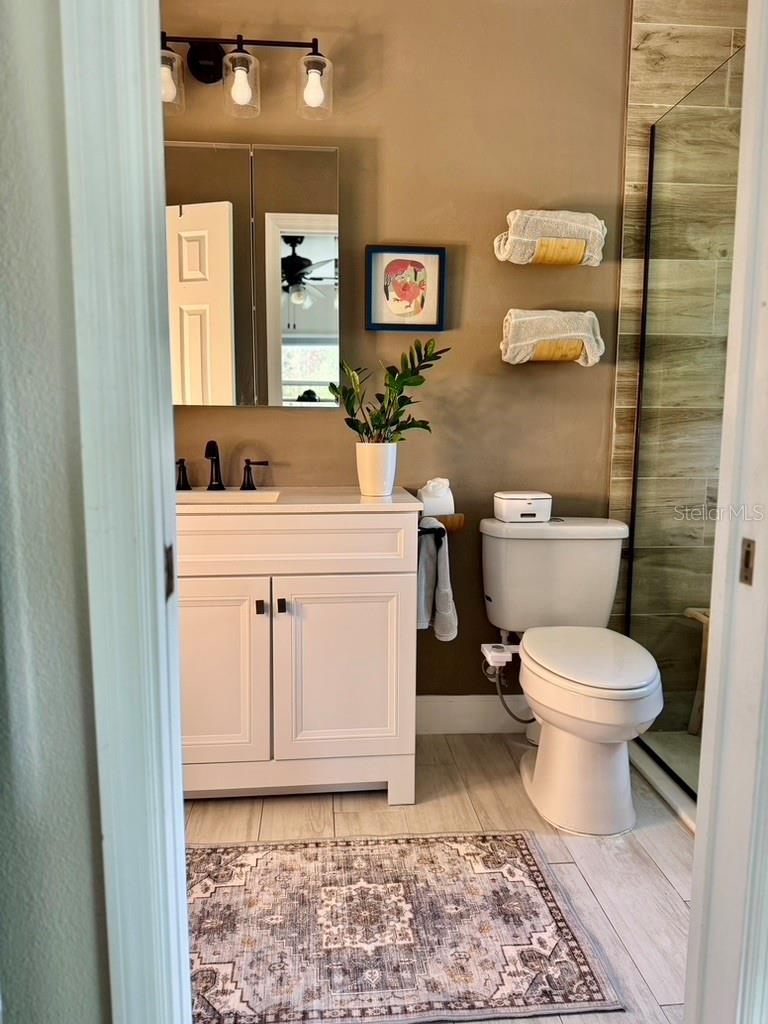 Image 26 of 87 For 1815 Barker Drive