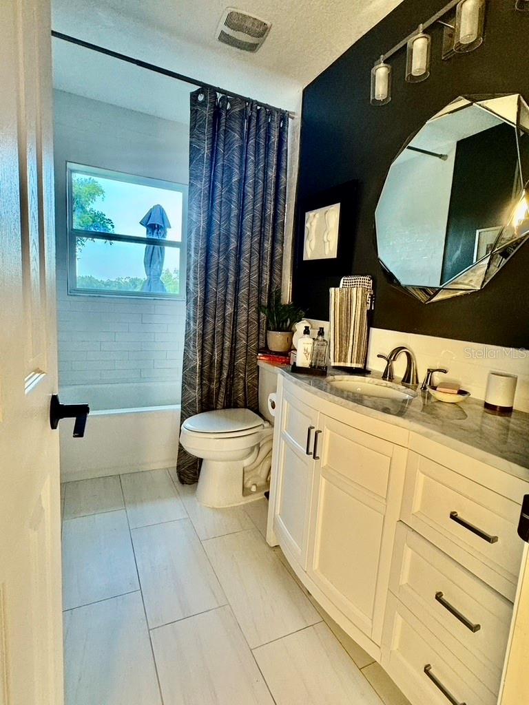 Image 29 of 87 For 1815 Barker Drive