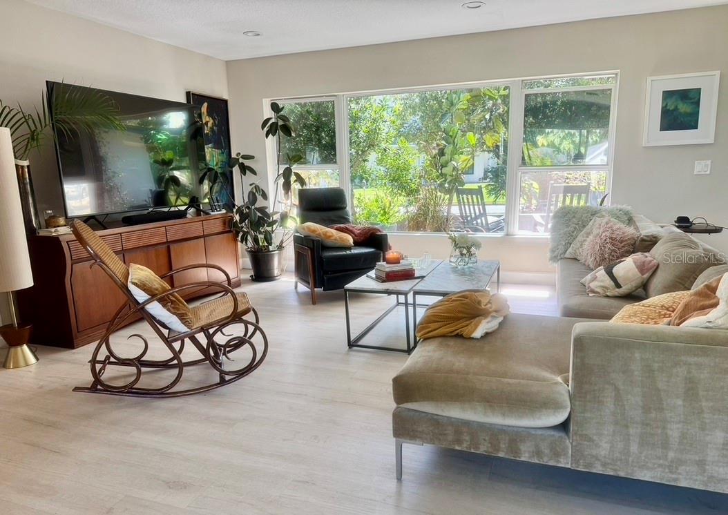 Image 53 of 87 For 1815 Barker Drive