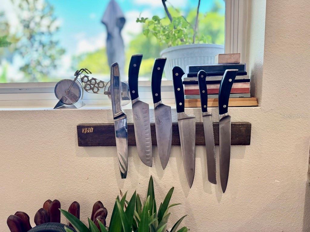 Image 77 of 87 For 1815 Barker Drive