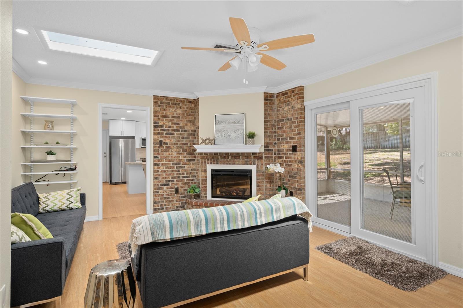 Image 16 of 33 For 476 Homer Avenue