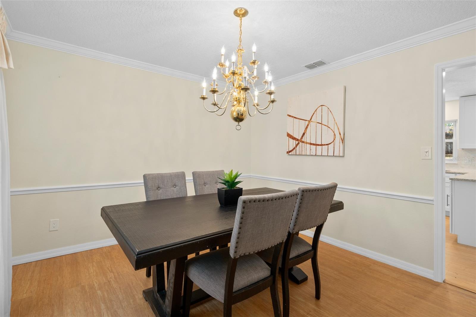 Image 7 of 33 For 476 Homer Avenue