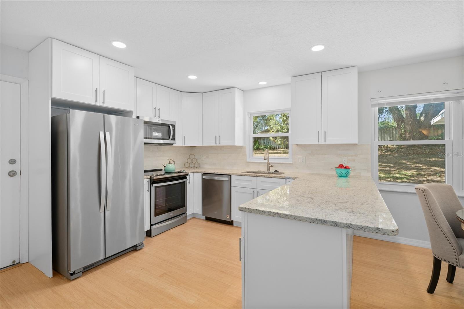 Image 9 of 33 For 476 Homer Avenue