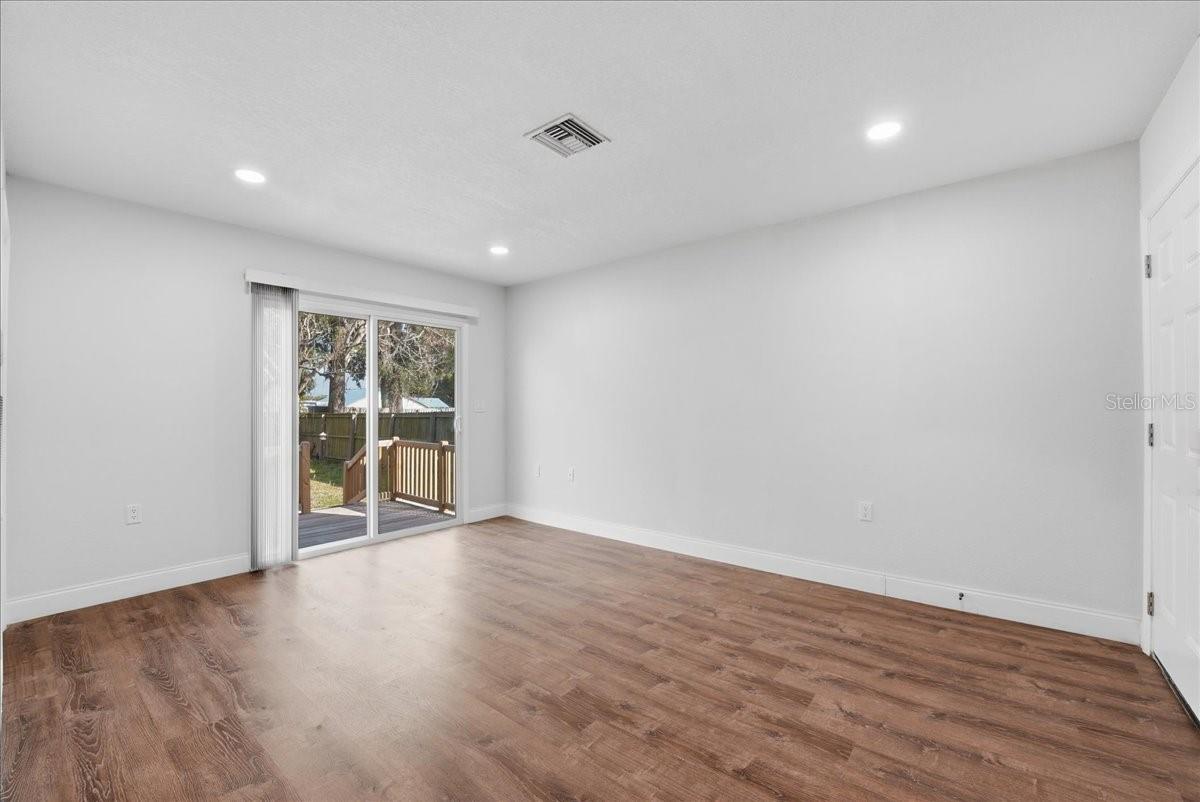 Image 5 of 13 For 2805 Mayer Street