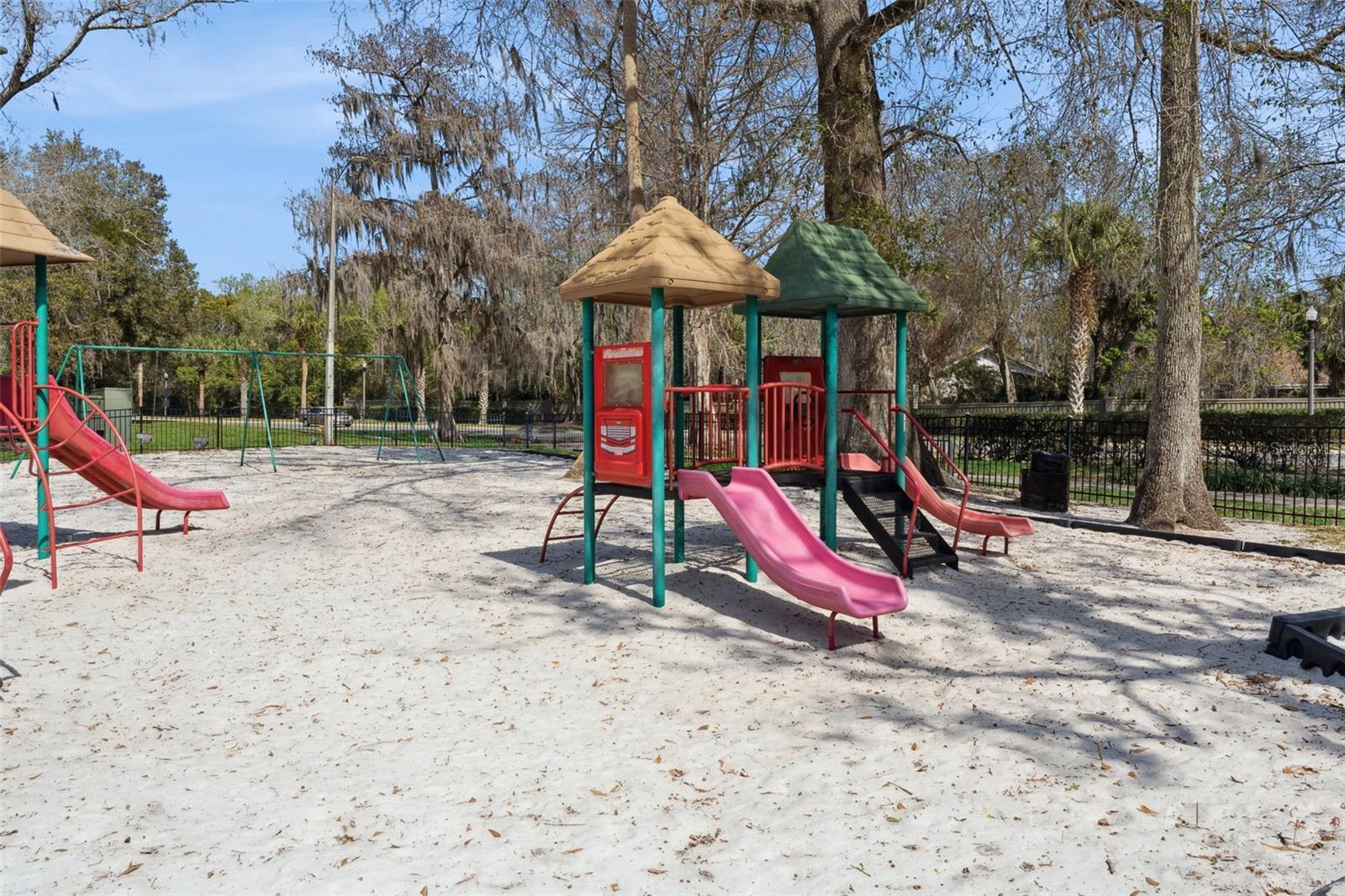 Image 21 of 28 For 429 Sheoah Boulevard 12