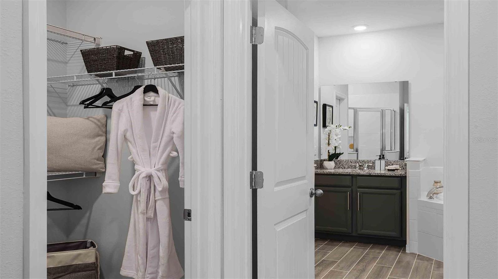 Image 10 of 35 For 2109 Ashwood Bluff Drive