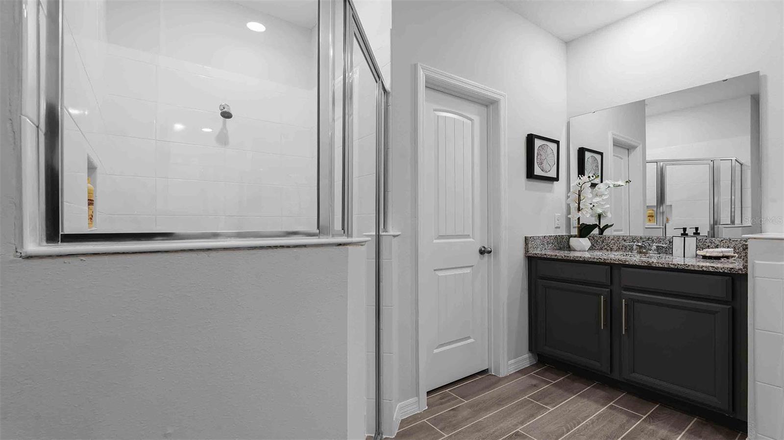 Image 11 of 35 For 2109 Ashwood Bluff Drive