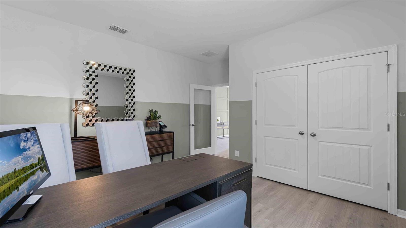 Image 17 of 35 For 2109 Ashwood Bluff Drive