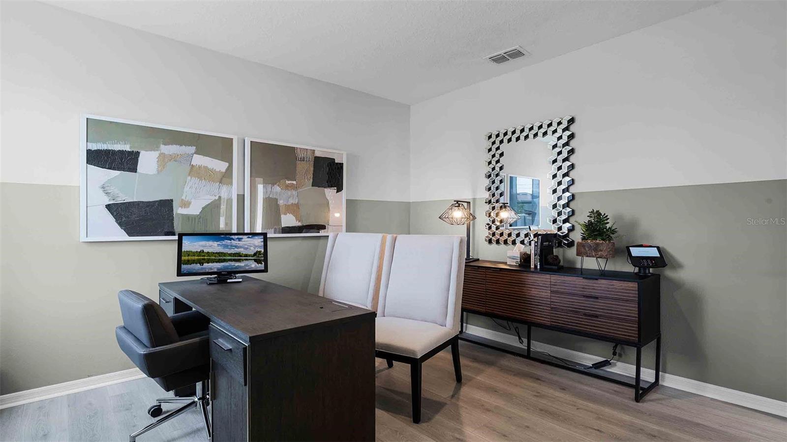 Image 18 of 35 For 2109 Ashwood Bluff Drive