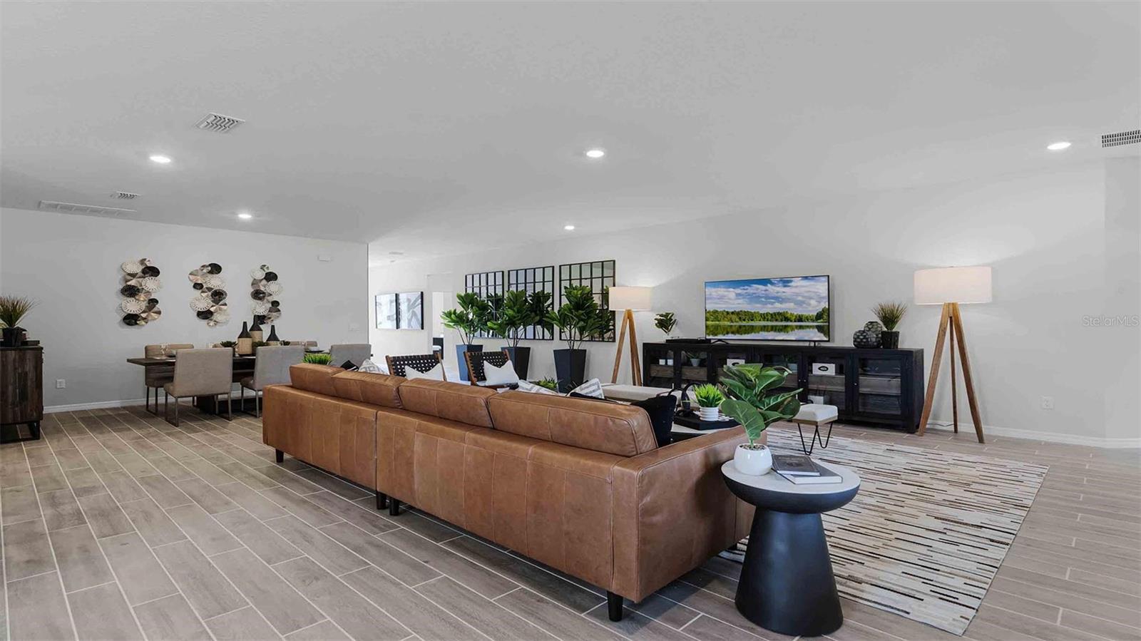 Image 3 of 35 For 2109 Ashwood Bluff Drive