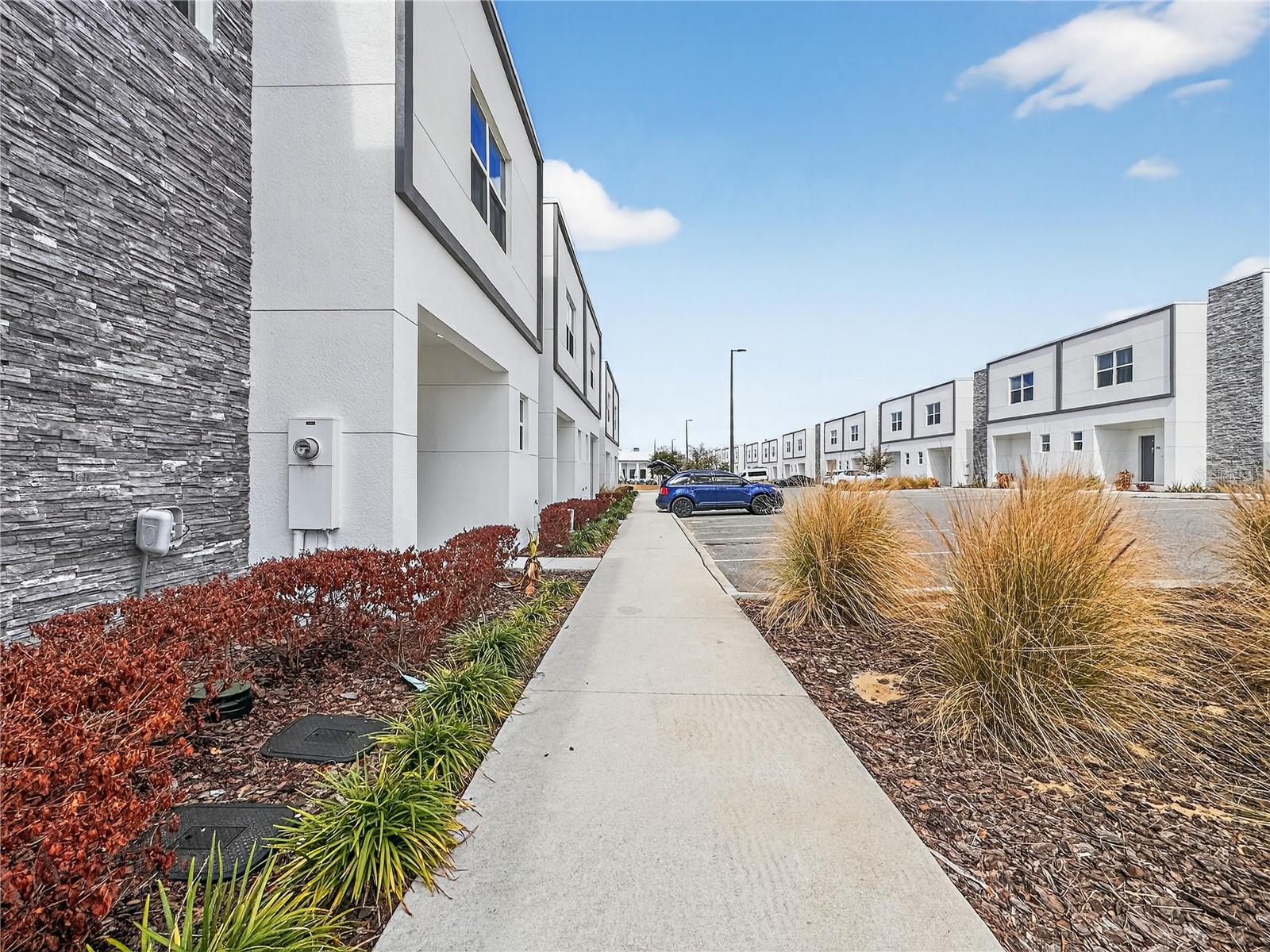 Image 6 of 56 For 367 Famagusta Drive