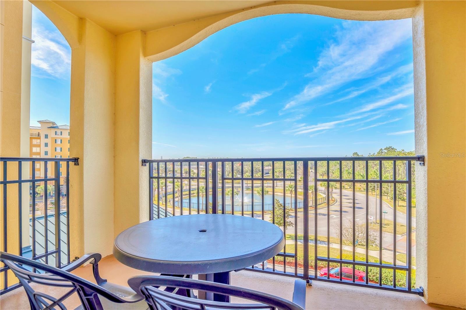 Image 21 of 25 For 8113 Resort Village Drive 4405