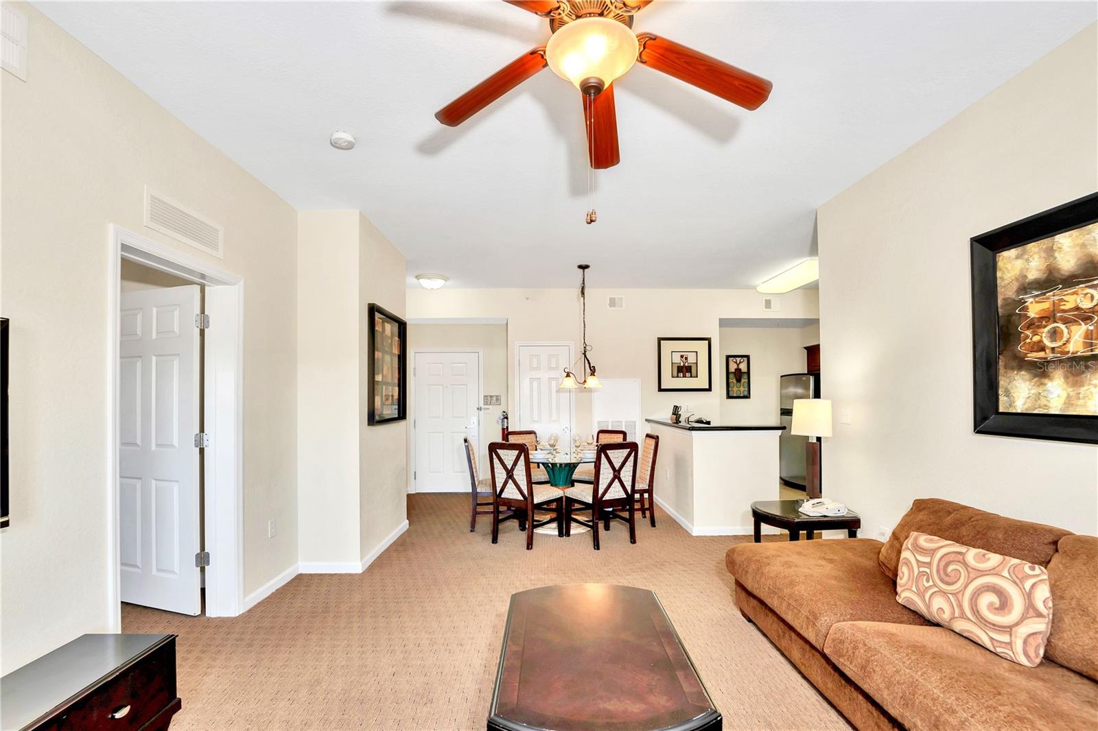 Image 9 of 25 For 8113 Resort Village Drive 4405